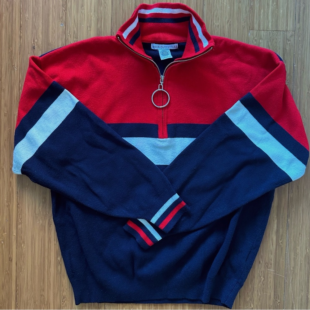 Urban Outfitters women’s 90s color block red white blue pullover, size XS/TP